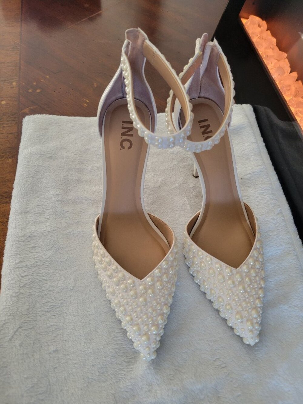 I.N.C. Pearl heels size 10